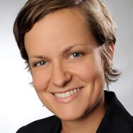 Dr. Beate Walter