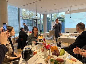 Dr. Marcus Reichelt begrüßt die Teilnehmer in seiner Eigenschaft als Schirmherr der Veranstaltung