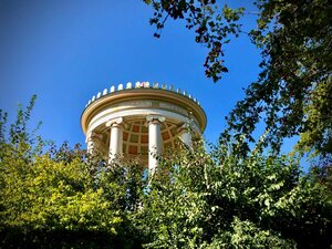 Ein schöner Spaziergang bei blauem Himmel durch den Englischen Garten. Das neue Format!