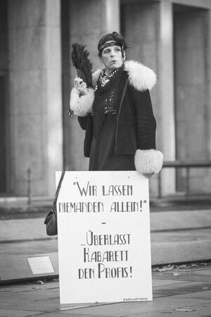 Wir lassen niemand allein! - Überlasst Kabaratt den Profis -