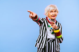 Bleib geschmeidig - diese Frau zeigt, wie es geht. 