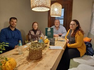 Gemeinsames Beisammensein außerhalb der virtuellen Welt 