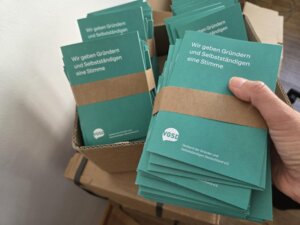 2.500 mal Freude: So viele Exemplare haben wir in der ersten Auflage gedruckt. Bald müssen wir aber nachproduzieren! 😉