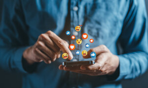 Bei unserem letzten Stammtisch haben wir uns mit der sinnvollen Nutzung von Social Media und KI als Businesspartnern befasst.