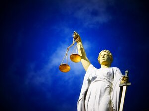 Beim Arbeitsamt sollte man sich bei der Beantragung des Gründungszuschusses nicht rechtswidrig abwimmeln lassen