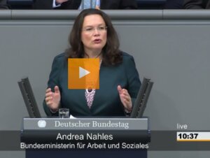 Andrea Nahles spricht zu Beginn der 60-minütigen Aussprache über das "Werkvertragsgesetz" (Video siehe unten)