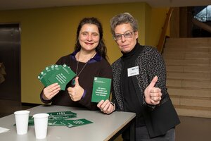 Annette Lang und Elke Koepping stellen den VGSD bei verschiedenen Veranstaltungen im November vor