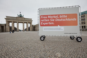 Vor dem Brandenburger Tor