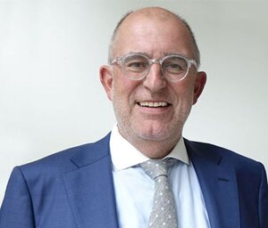 Dr. Hartmut Paul ist EUC zertifizierter Sachverständiger für Sozialversicherungsrecht. Als ehemaliger Rentenprüfer ist er für eine der zu diesem Thema erfahrensten Kanzleien tätig, die rund 2.000 Statusfeststellungsverfahren pro Jahr begleitet.