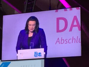 Andrea Nahles hält die Eröffnungsrede