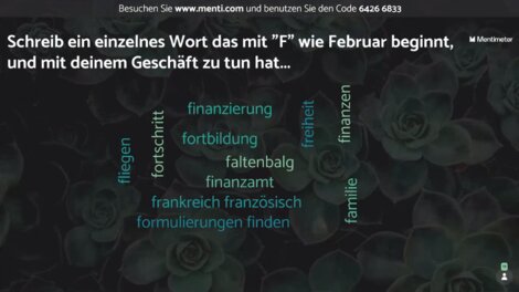 "F" wie? Ein neues spielerisches Element bei unserem Stammtisch 