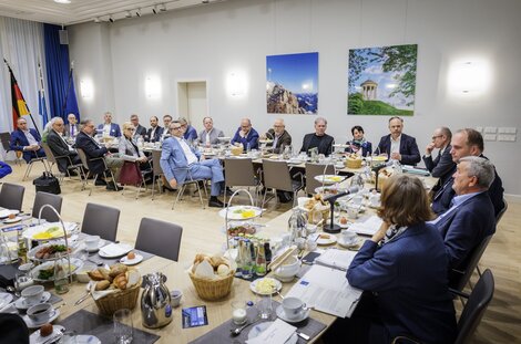 Politischer Dialog in der Bayerischen Landesvertretung. 