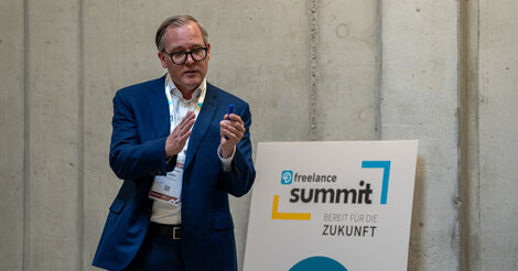 Dr. Thomas Leister (Kliemt Arbeitsrecht) bei der Masterclass "Compliance: Neues zum Statusfeststellungsverfahren und KIRA"