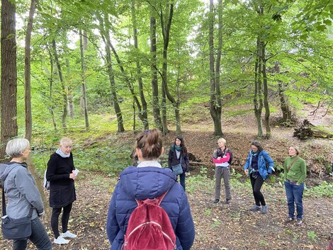 Tolles Wetter und eine ausgelassene Stimmung bei der VGSD Wanderung durch die Döberitzer Heide