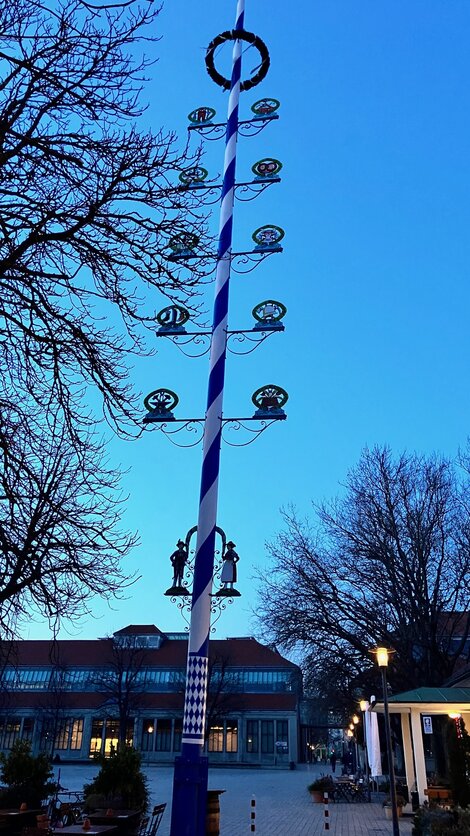 Stimmungsvoll mutete die Dämmerung draußen an – der VGSD München freut sich schon auf die Biergartenzeit!