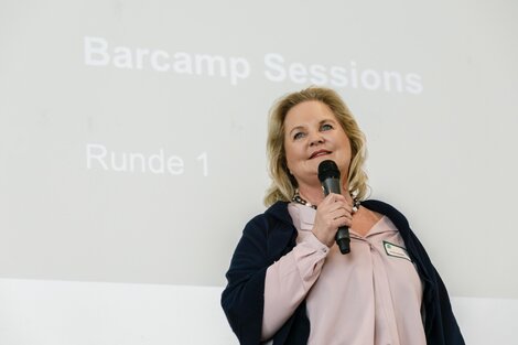 Heike Müller stellt ihr Sessionthema vor
