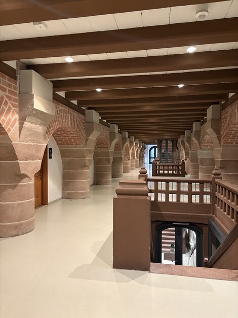 Die alten Stallungen dienen heute Tagungen und unserem Barcamp 2026