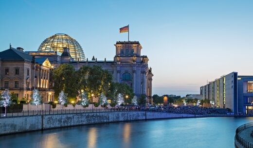 Politische Interessenvertretung:Für faire Rahmenbedingungen: Wie sich der VGSD für Selbstständige stark macht