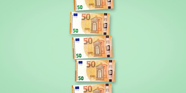 Rechenbeispiel – Einzelunternehmer/in versus Arbeitnehmer/in:Bei gleicher Arbeit 250 Euro weniger Netto für Selbstständige