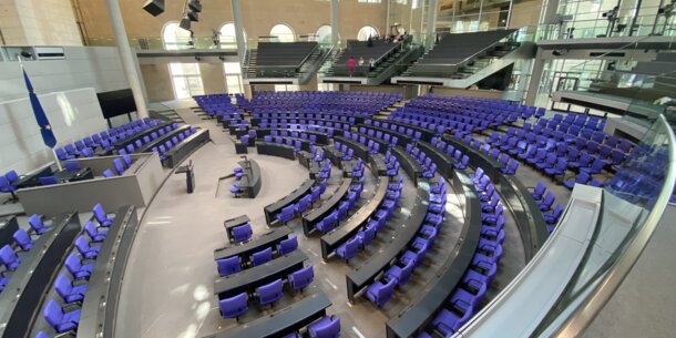 Preiswertes Vergnügen für deine nächste Berlin-Reise: So besuchst du eine Plenarsitzung des Deutschen Bundestags