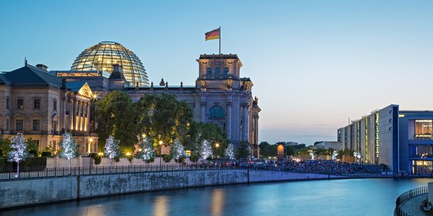 Politische Interessenvertretung:Für faire Rahmenbedingungen: Wie sich der VGSD für Selbstständige stark macht