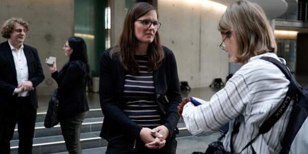 Johanna Röh über Mutterschutz für Selbstständige: "Es ist nicht zeitgemäß, wenn sich Frauen zwischen Kind und Beruf entscheiden müssen."