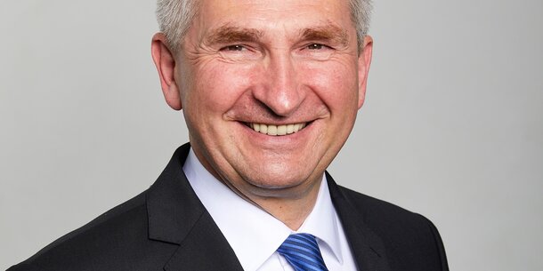 Vierte Corona-Welle: Bundesländer fordern Verlängerung der Überbrückungs- und damit auch Neustarthilfe