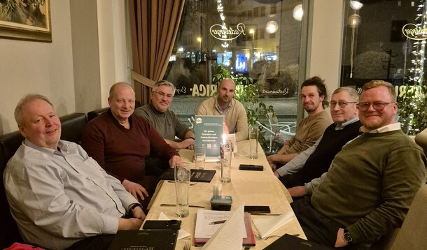 Datenschutz, Tools & Praxis: KI-Diskussion beim Stammtisch