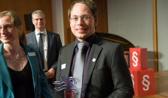 VGSD-Gründungsmitglied Tim Wessels erhält den “Werner-Bonhoff-Preis wider den §§-Dschungel” 2013