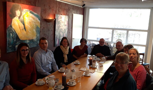 Überraschend große Runde: Neunter Moin-Stammtisch des VGSD Bremen