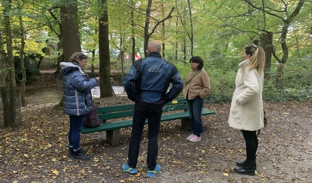 Raus aus dem Alltag und rein in die Ruhe: Offener Austausch in kleiner Gruppe im Pasinger Stadtpark