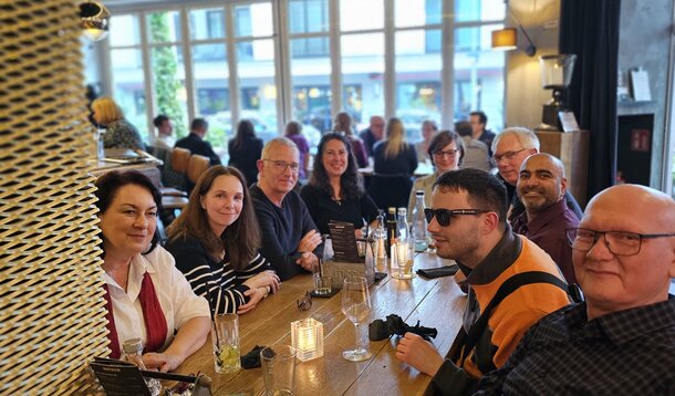 Gemeinsam ins Gespräch kommen : Stammtisch im Restaurant Rosie's