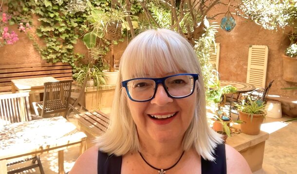 Netzwerktreffen 2024 - Interview mit Online Expertin und Moderatorin Doris Schuppe: "Ich freue mich immer sehr, Leute mal wieder in der physischen Welt sehen und drücken zu dürfen"