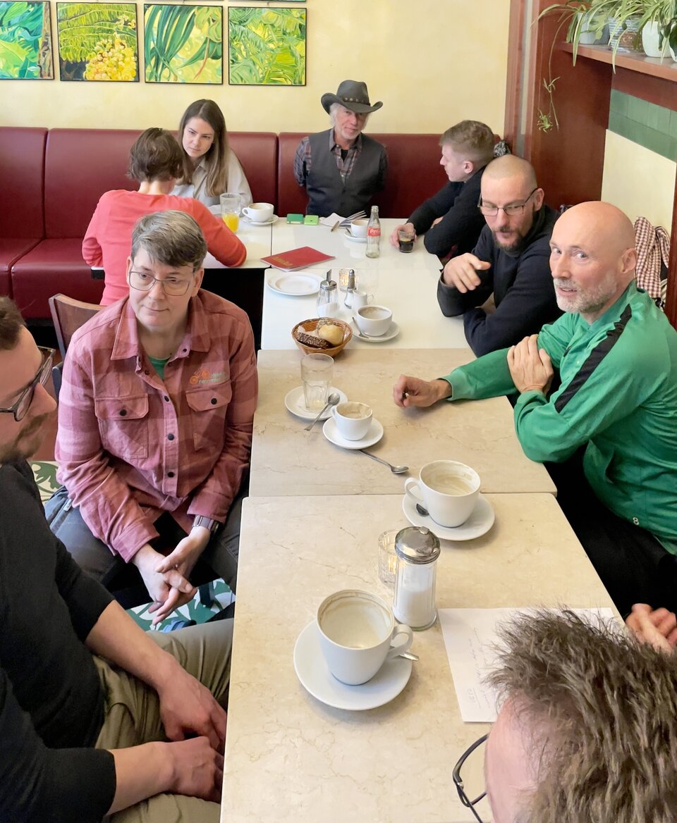 Intensiver Austausch über KI (mehr Bilder in der Galerie).