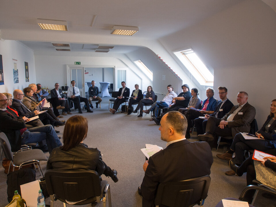 25 Teilnehmer von 20 Verbänden trafen sich auf Einladung von VGSD und AGD in Berlin, Fotos: Jan-Peter Wahlmann