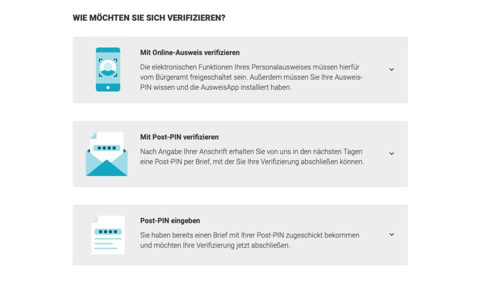 Du kannst dich einfach für die Möglichkeit entscheiden, die dir lieber ist: eID oder Post-Pin. 