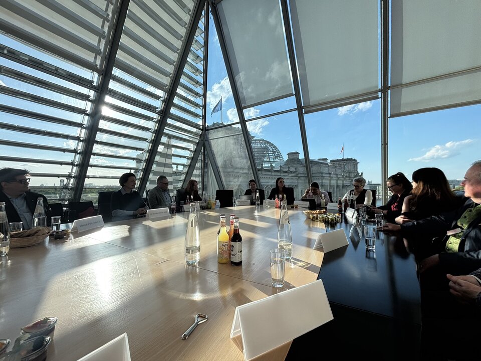 Im VGSD Politik-Tagebuch findest du regelmäßige Updates zu unserer politischen Arbeit – hier vom Selbstständigen Roundtable in Berlin.