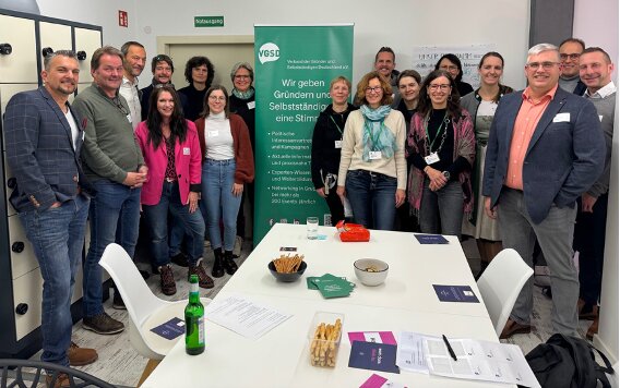 Viele neue und bekannte Gesichter beim kleinen Jubiläum der Regionalgruppe Allgäu!