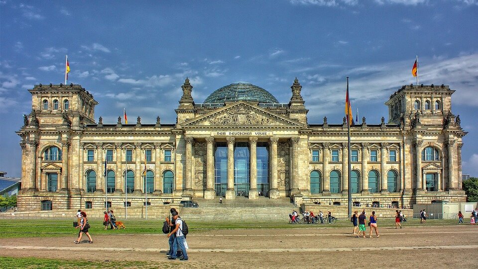 Die Bundesregierung hat die degressive Abschreibung für 2009 und 2010 wieder eingeführt
