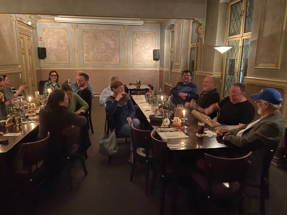 Gemütlich und festlich zugleich – so war die Stimmung im "Max und Moritz". 