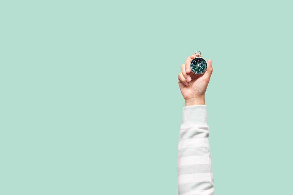 Orientierung zum Kompass-Programm gesucht? Hier gibt's die wichtigsten Fragen und Antworten rund um den Weiterbildungszuschuss für Selbstständige. 