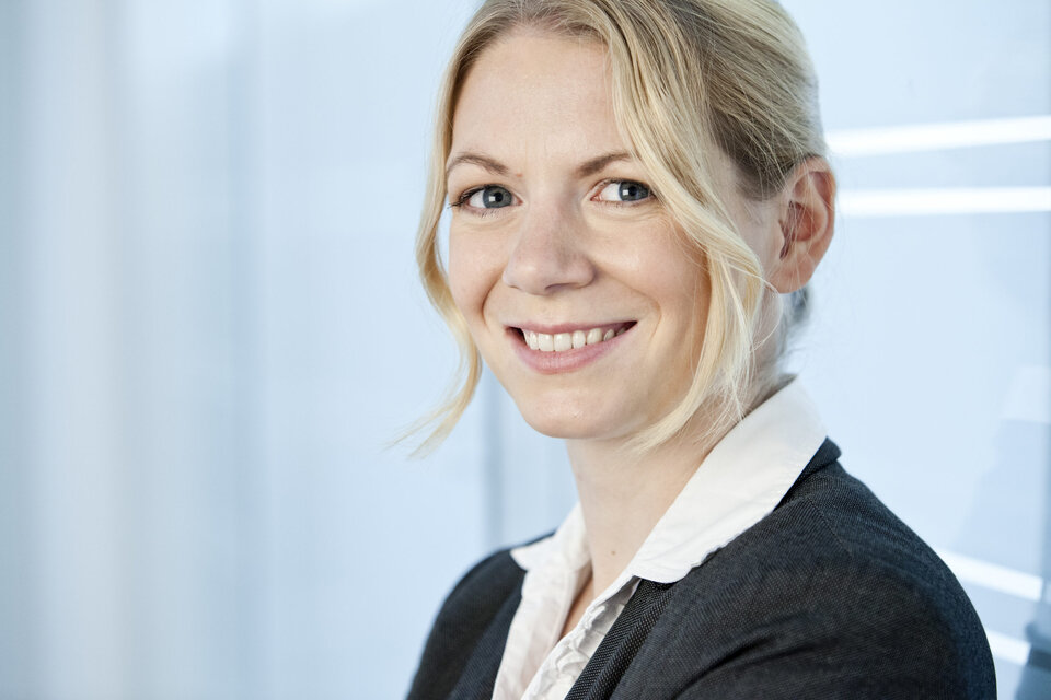 Julia Rönnau ist Regionalsekretärin des Internationalen Verbandes der Konferenzdolmetscher (AIIC), Region Deutschland