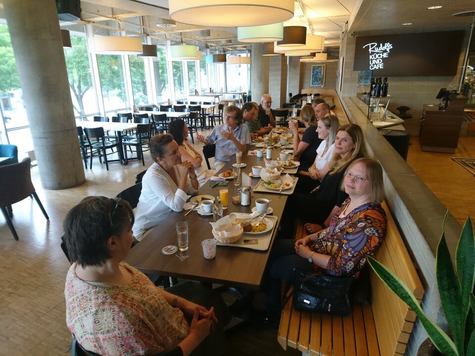 14 gut gelaunte Gründer und Selbständige kamen zum dritten VGSD-Frühstück in Stuttgart zusammen