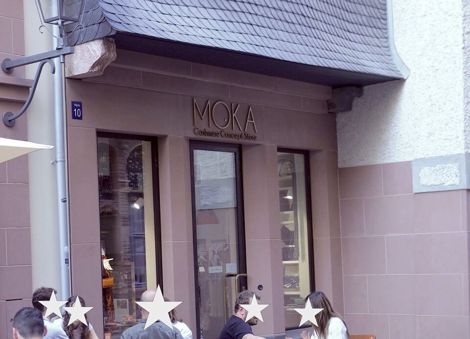 Ann-Kathrin Heidger betreibt das MOKA Cashmere Store in der neuen Frankfurter Altstadt